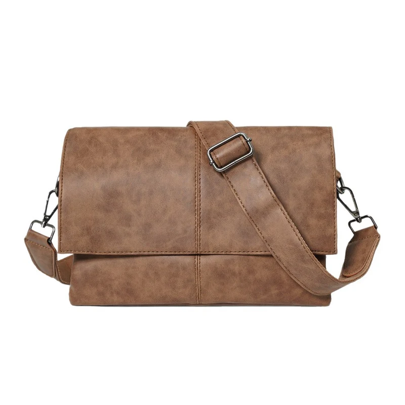 Elegante Clutch im modernen Design Skanto