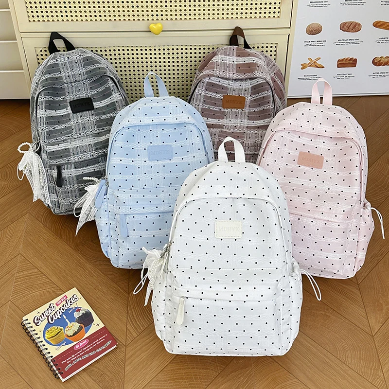 Kompakte Pünktchen Rucksack Karnz