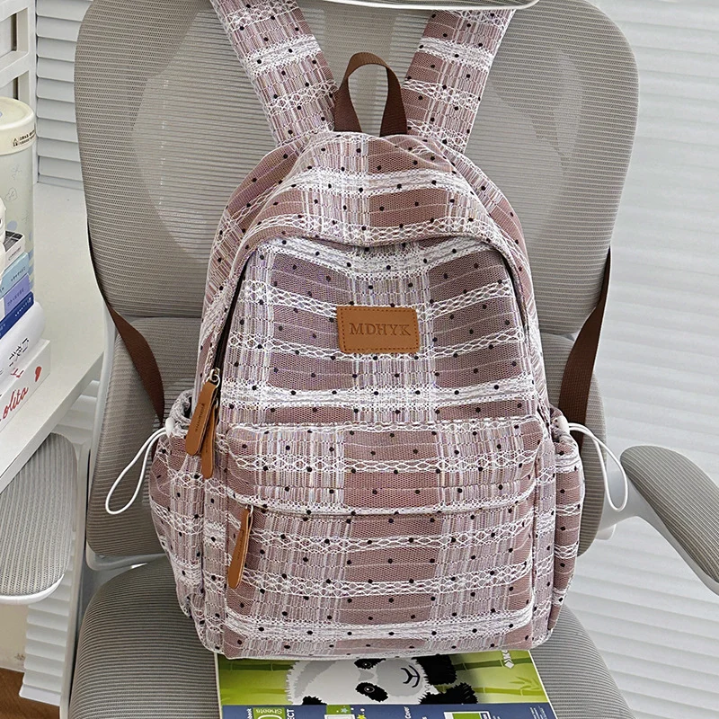 Kompakte Pünktchen Rucksack Karnz