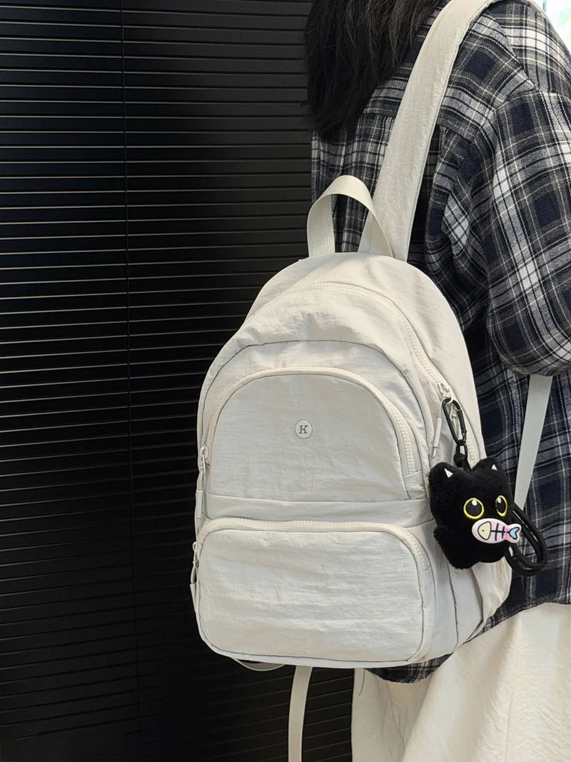 Kompakter Mehrfach-Taschen-Rucksack Karnz