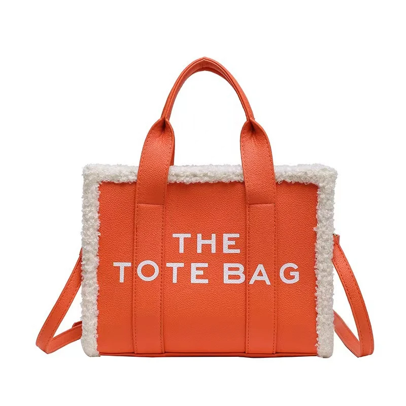 Moderne Handtasche mit abnehmbarem Riemen Skanto