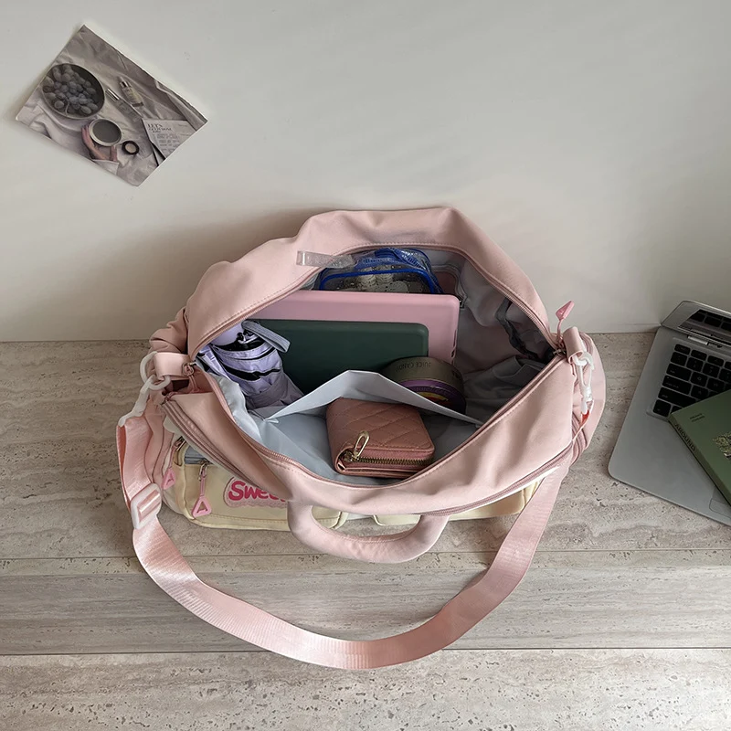 Sportliche Crossover-Tasche mit multifunktionalen Fächern Skanto