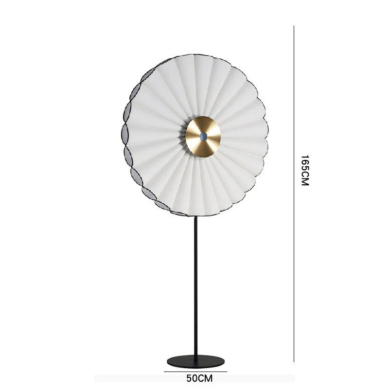 Elegante dekorative Stehlampe mit plissiertem Design