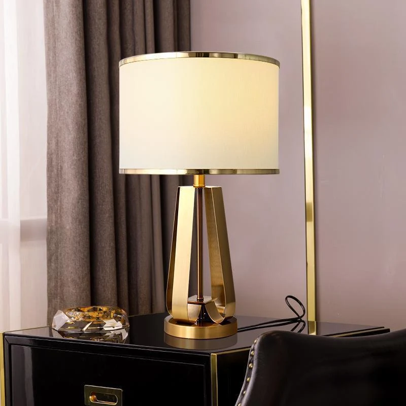 Elegante Messing Tischlampe