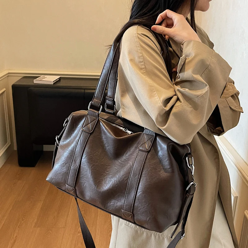 Elegante und stilvolle Tragetasche mit abnehmbaren Schultergurten Skanto
