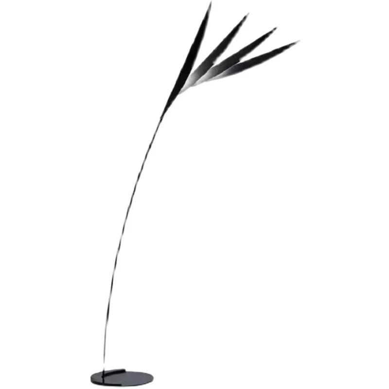 Künstlerische Stehlampe mit stylischem Design
