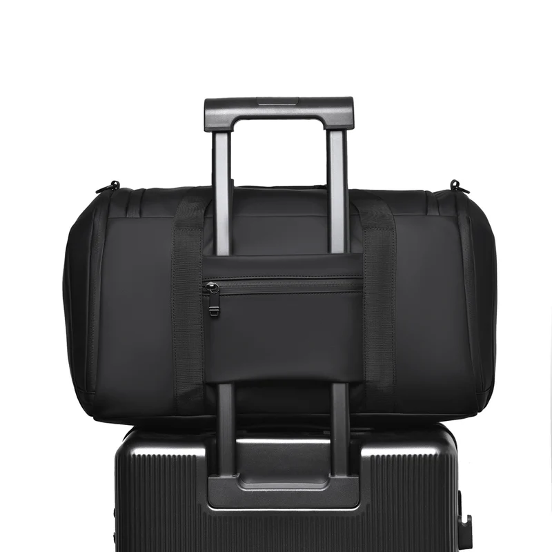 Sportliche Reisetasche mit innovativem Fächerkonzept Skanto