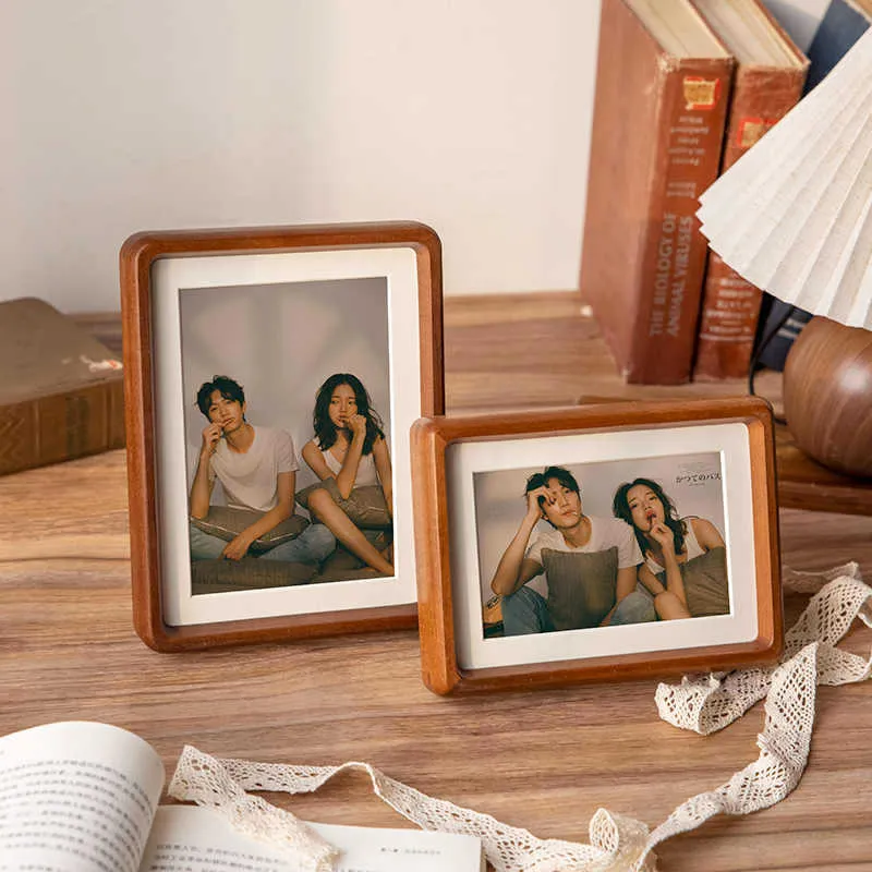 Rustikale Holzbilderrahmen für die Wandmontage