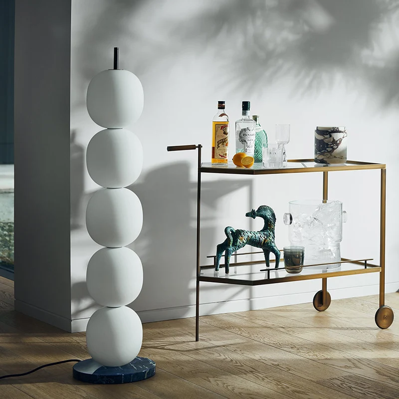 Gelenkige Moderne Stehlampe