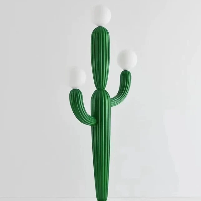 Kaktusförmige Stehlampe