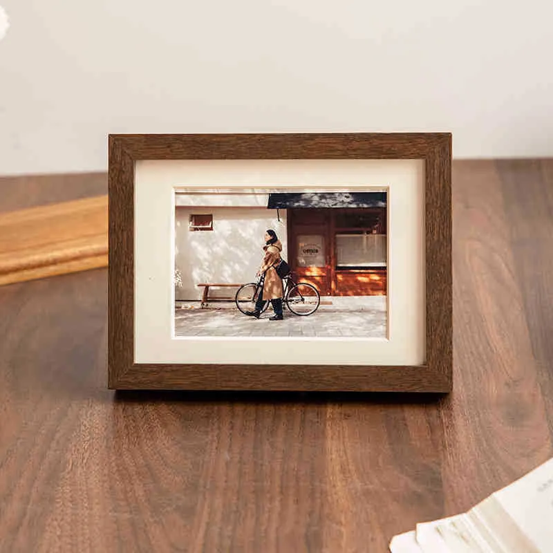 Eleganter Holz-Fotohalter für Zuhause