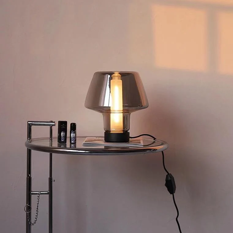 Künstlerische Tischlampe mit einzigartigem transparentem Schirm