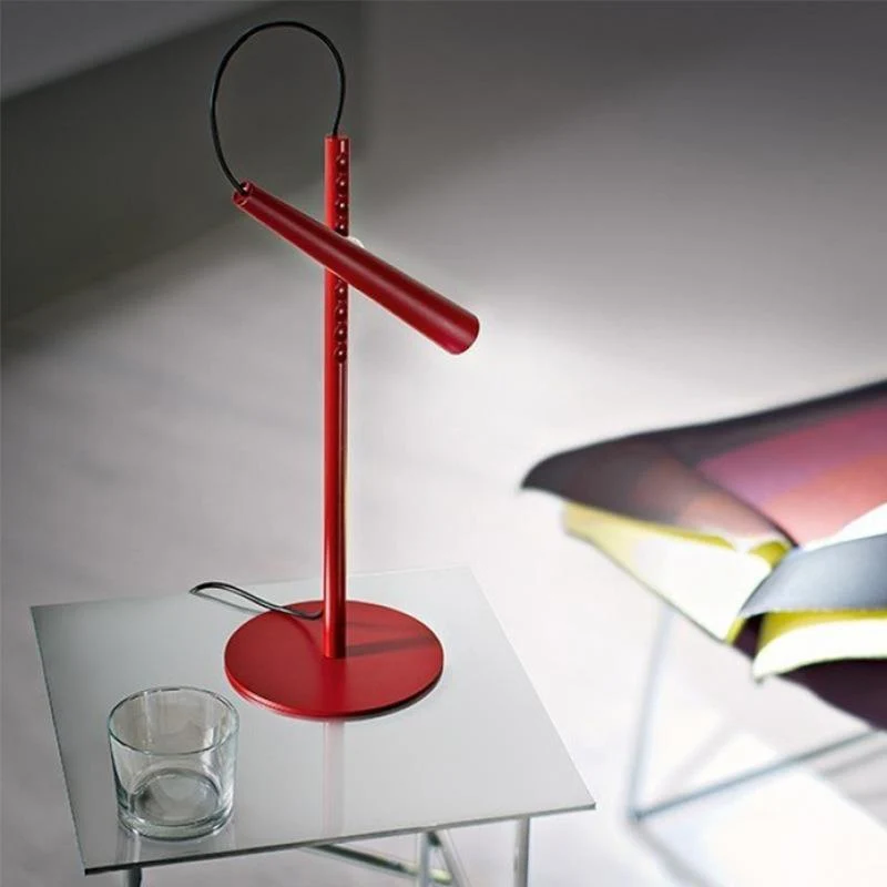 Verstellbare LED Schreibtischlampe mit elegantem Design