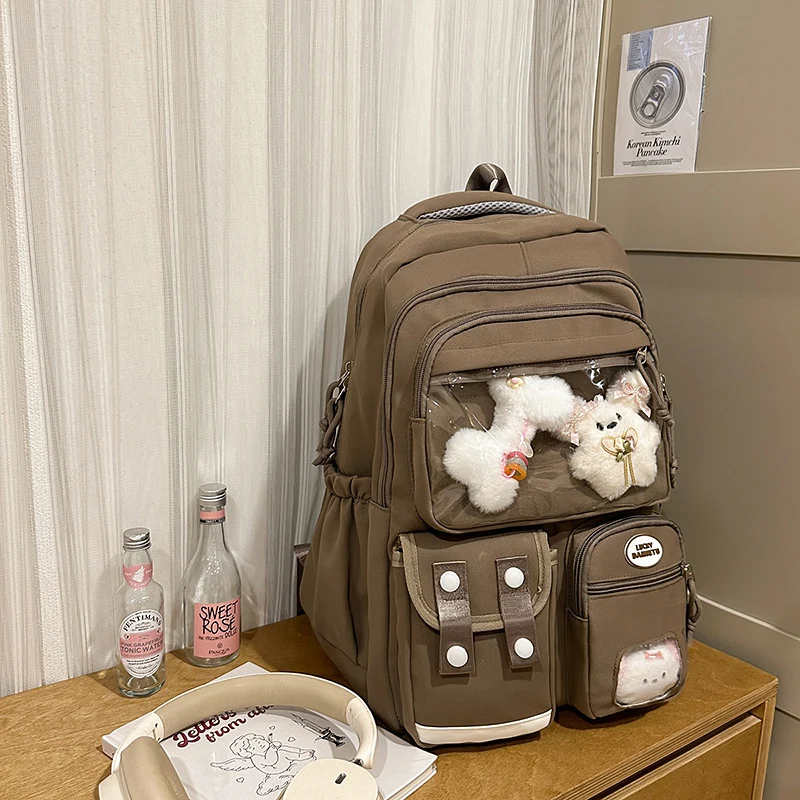 Funktionaler Schulrucksack mit mehreren Fächern