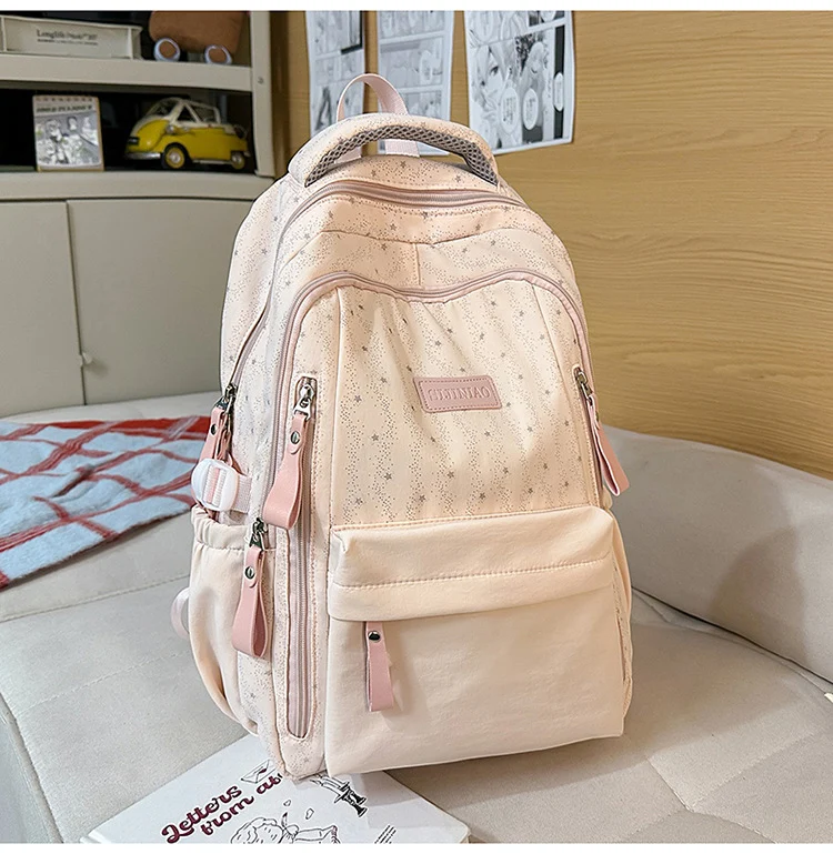 Lässiger Schulrucksack mit mehreren Fächern