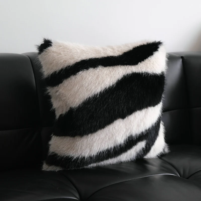 Faux-Fur-Akzentkissen für Sofadeko