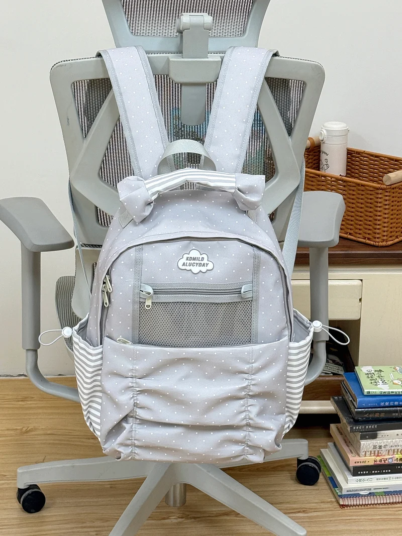 Lustiger und stylischer Schulrucksack mit Polka Dots