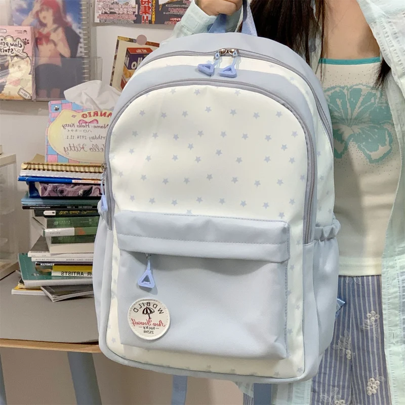 Vielseitiger Schulrucksack mit mehreren Fächern für den Alltag