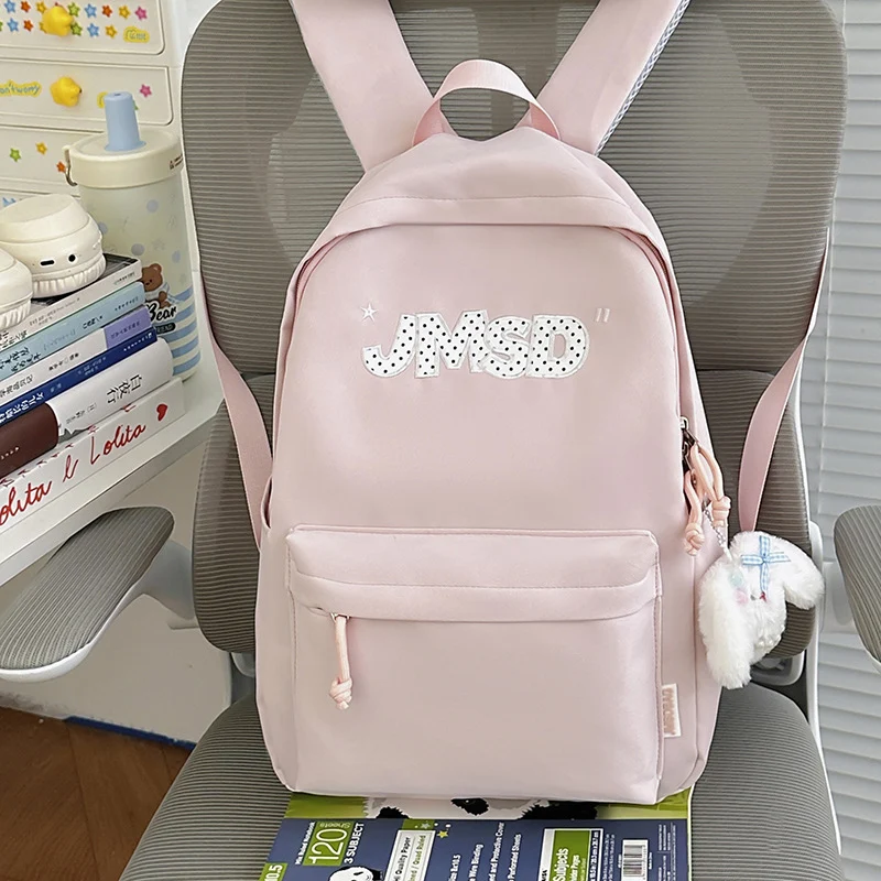 Lässiger Schulrucksack mit vielen Taschen