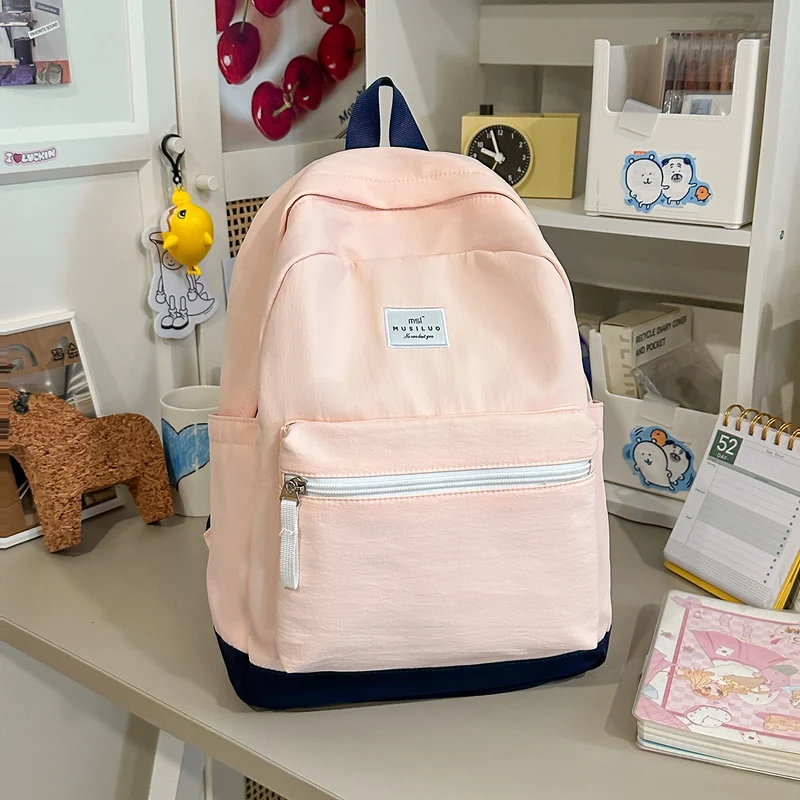 Leichter multifunktionaler Schulrucksack für den Alltag