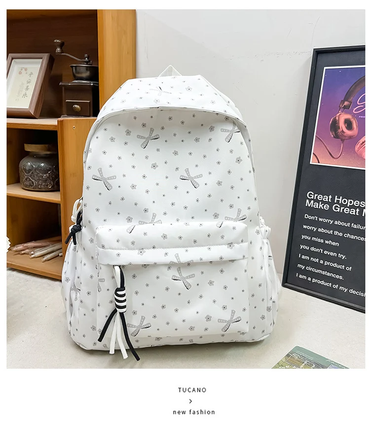 Wanderrucksack für die Schule mit Blumenmuster