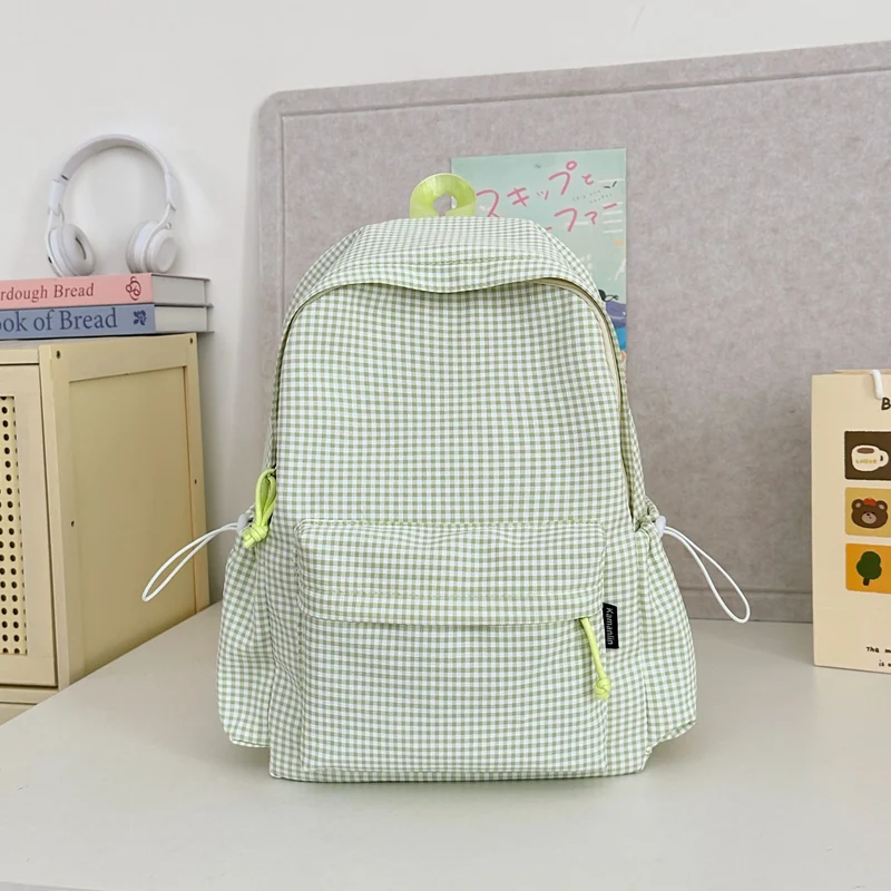 Schulrucksack mit Vichy-Muster und Charakter-Applikation