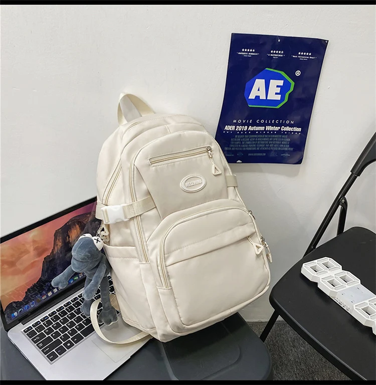 Funktionaler Schul- und Reiserucksack mit mehreren Taschen