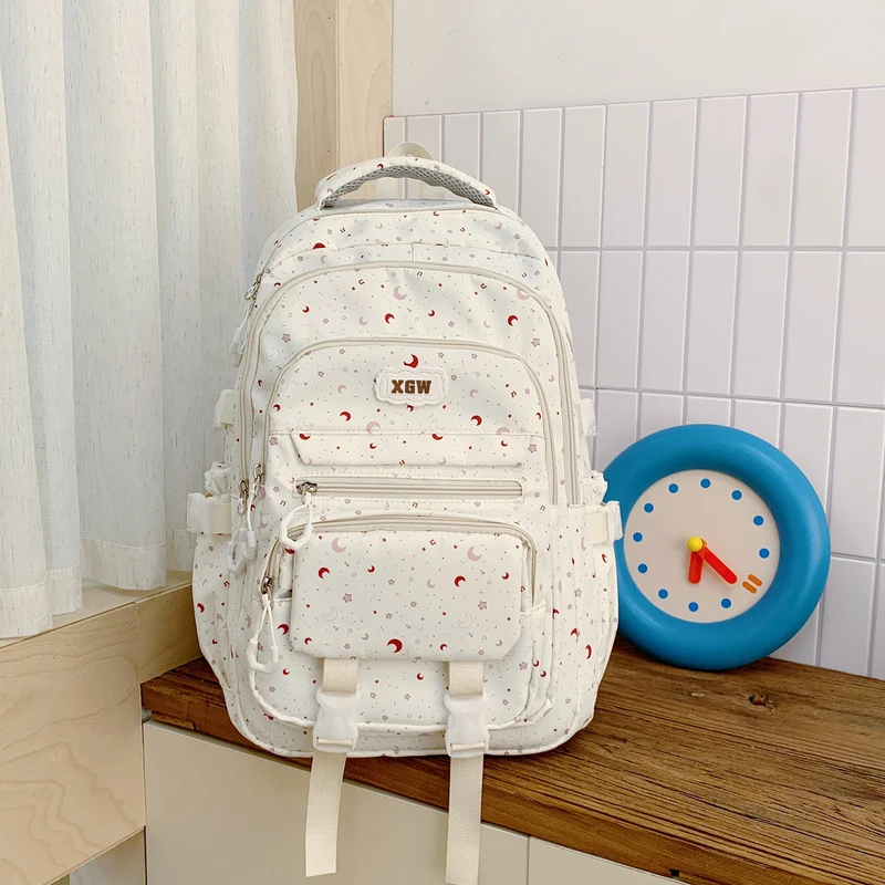 Design-optimierter Schulrucksack mit mehreren Fächern