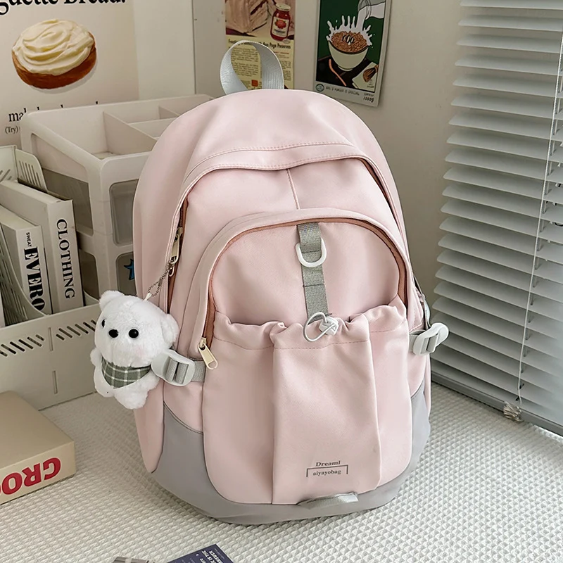Niedlicher Plüschtier-Schulrucksack mit Motiv