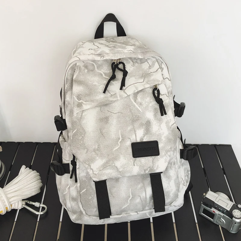 Robuster Schulrucksack mit mehreren Fächern