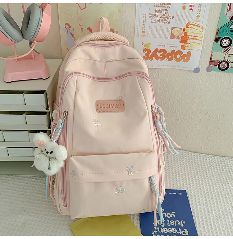 Niedlicher bestickter lässiger Schulrucksack