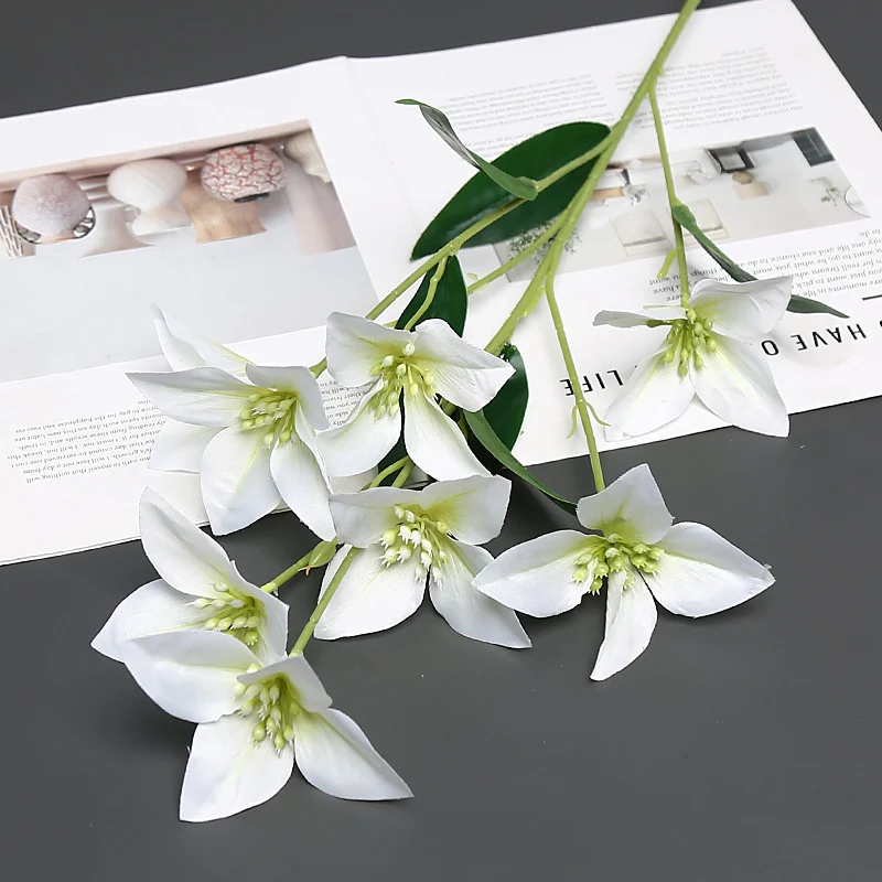 Realistische dekorative Blumenstängel