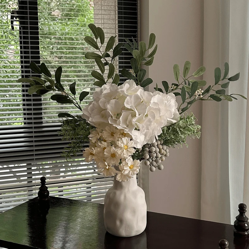 Lebensechte Ganzjahres-Dekorative Blumenarrangement