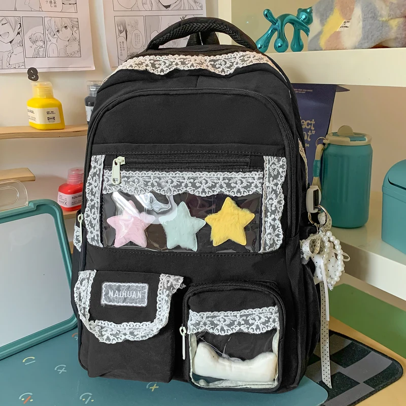 Niedliche Schultasche mit dekorativen Sternen