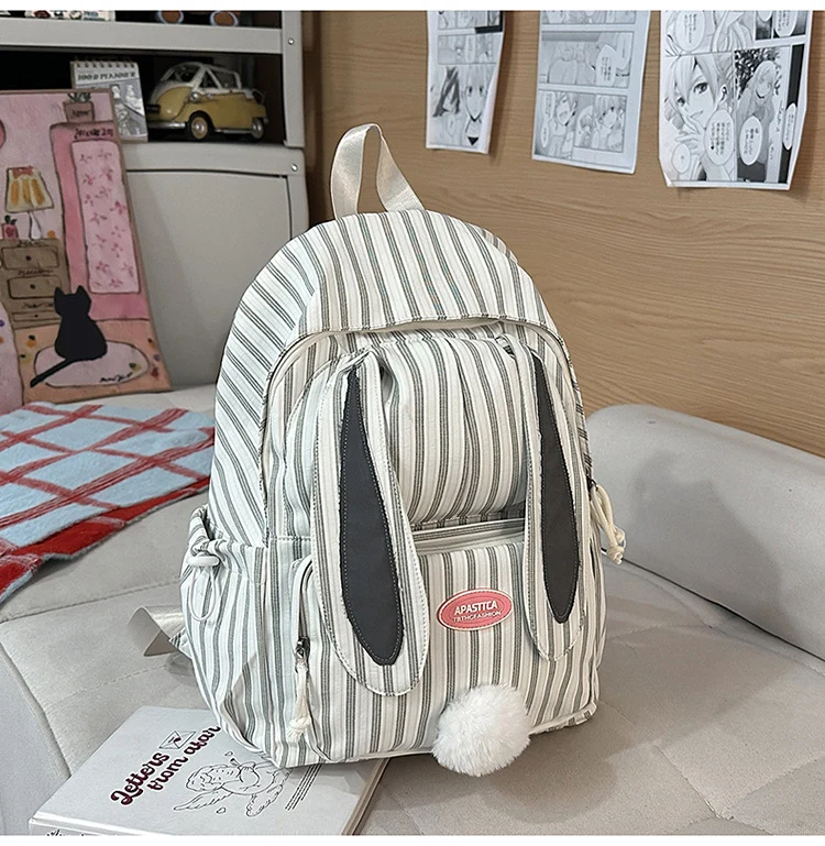 Niedlicher Schulrucksack im Hasenohren-Design