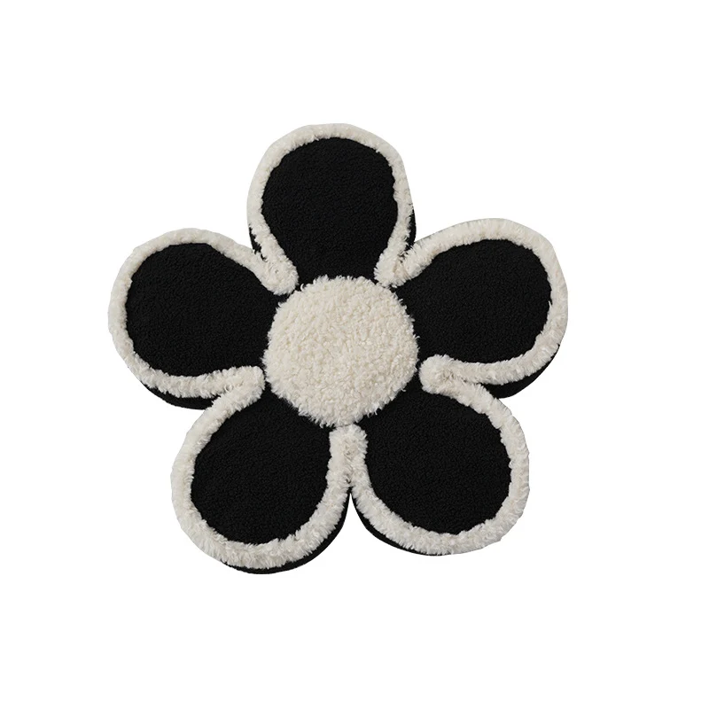 Blumenförmiger Bouclé-Vorleger floraler Kuschelteppich