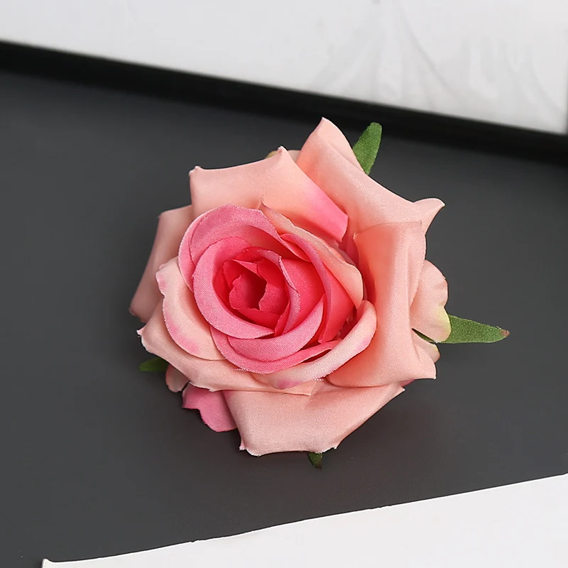 Dekorative Blumen für Tischdekoration Zuhause