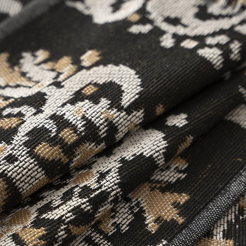 Wendbarer Jacquard-Tuchschal mit ornamentalem Webmuster