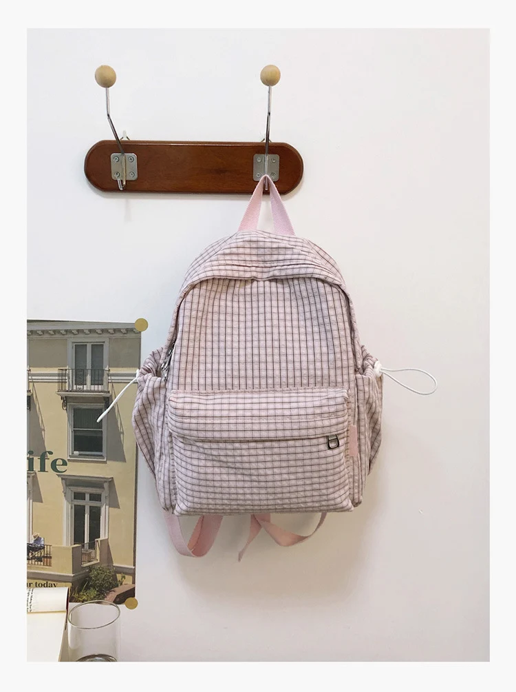 Lässiger Schulrucksack mit Karomuster