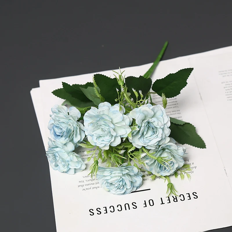Künstliches Blumengesteck für Tischdekoration