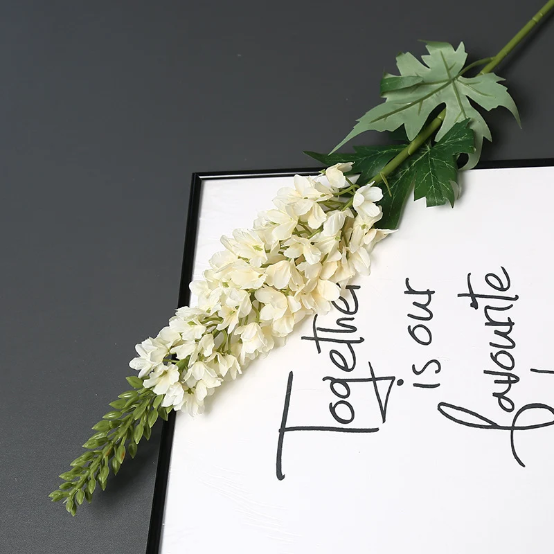 Künstlicher floraler Akzent für die Heimdekorationsausstellung