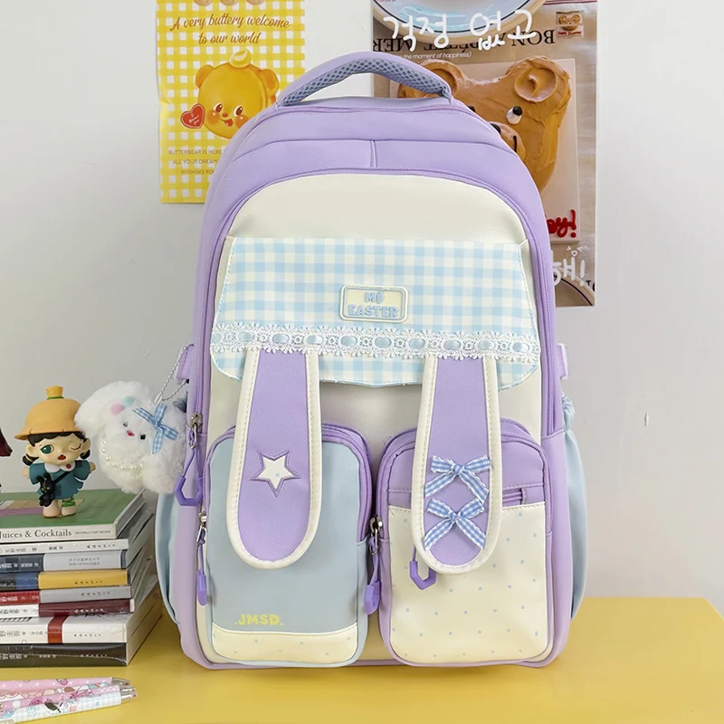 Stylischer Schulrucksack mit mehreren Fächern