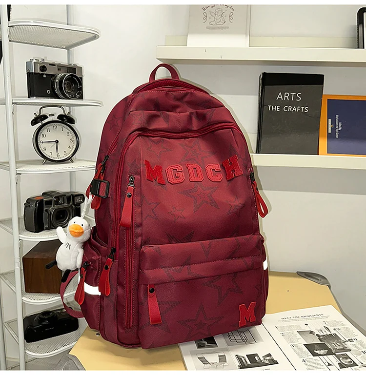 Lässiger Schulrucksack mit Sternenmuster