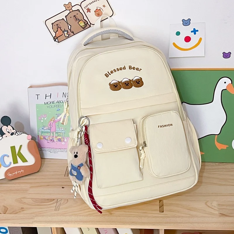 Lässiger Schulrucksack mit Bären-Applikation