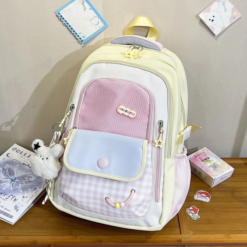 Verspielter Schulrucksack mit Vichy-Muster