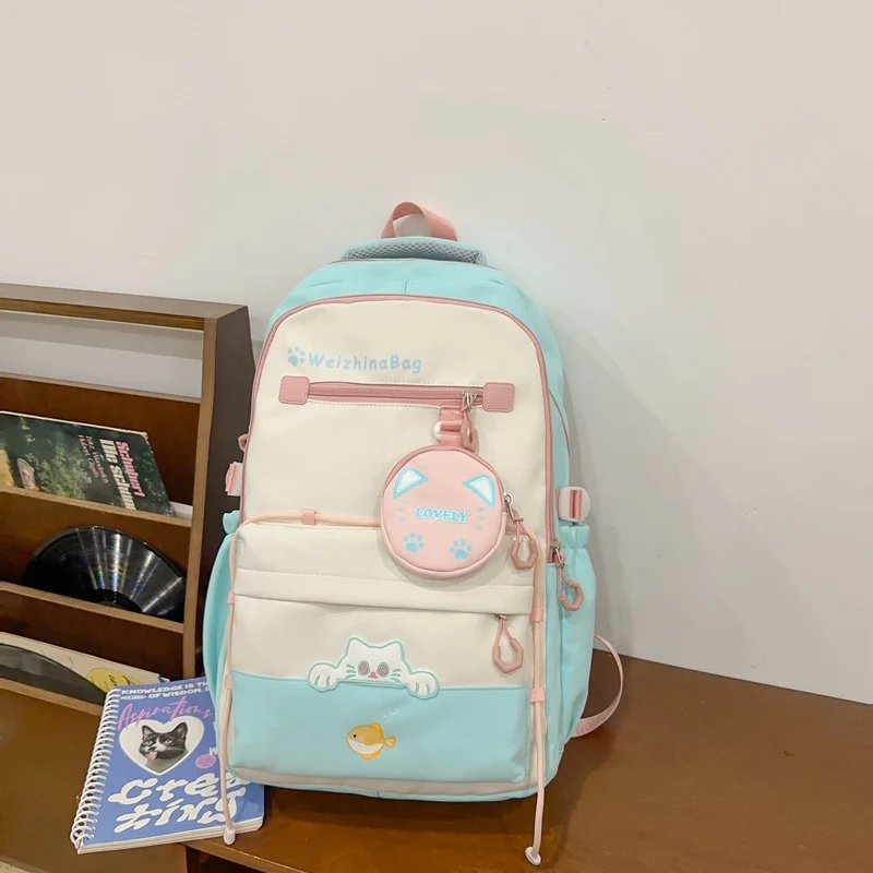 Verspielter Schulrucksack mit Katzen-Design