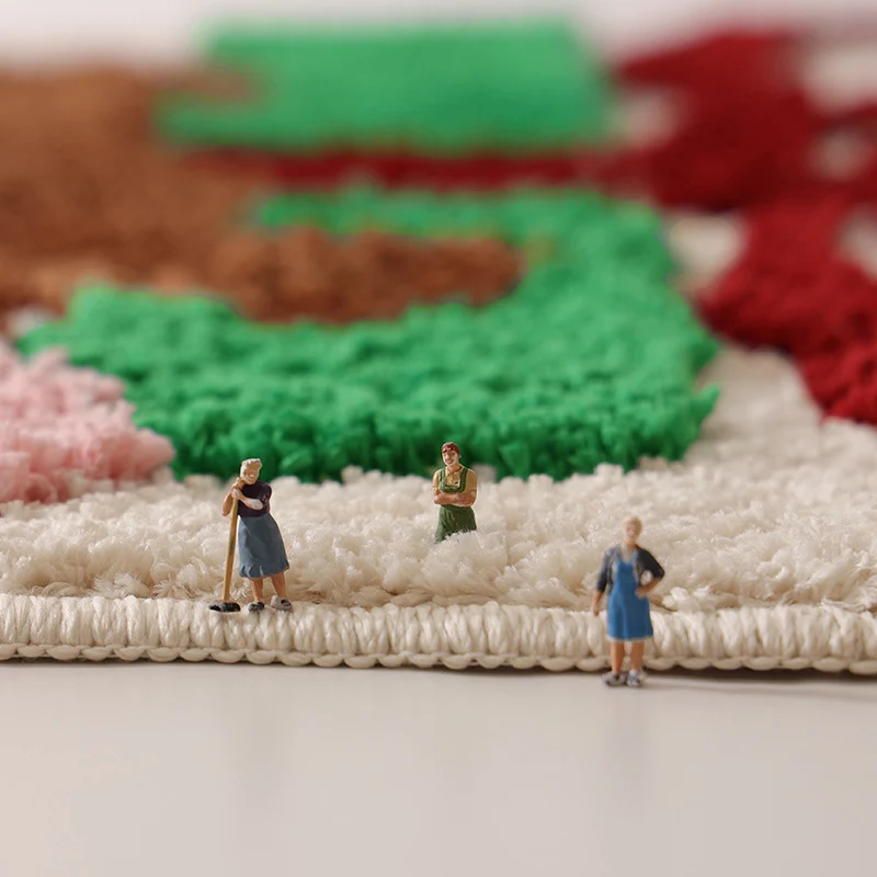 Geformte Hochflor-Badematte mit Geschenk-Bärenmotiv und rutschfester Rückseite