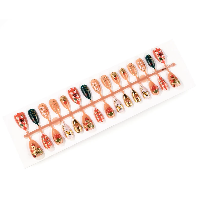 Festliche saisonale Nagel-Wraps