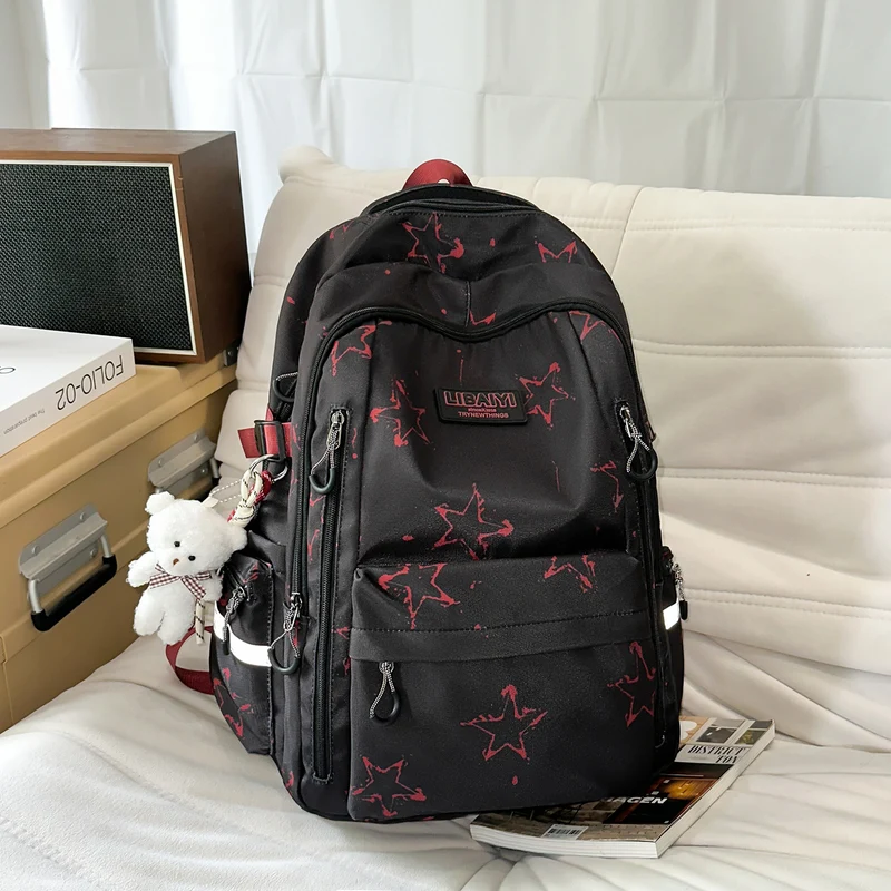 Urbaner Minimalistischer Schulrucksack mit Sternenprint