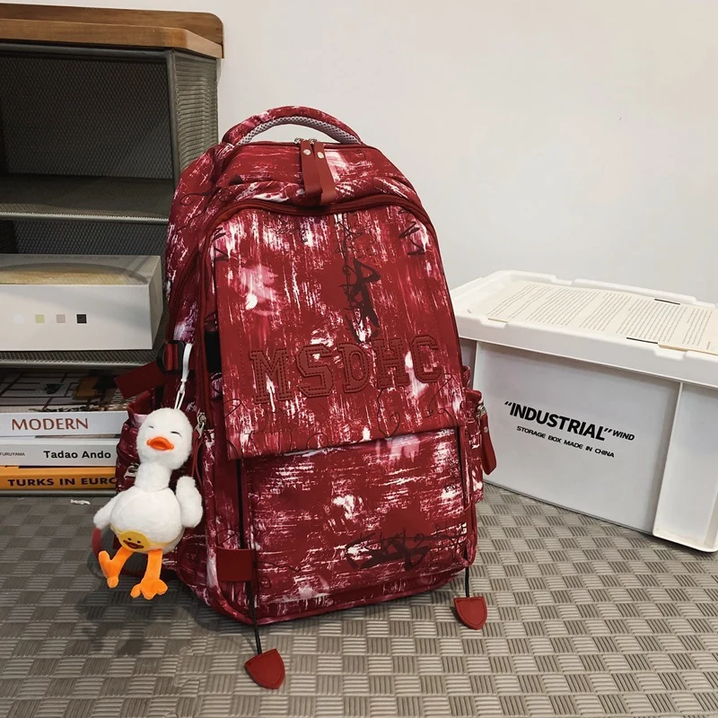 Urbaner Schulrucksack mit Grafikdesign